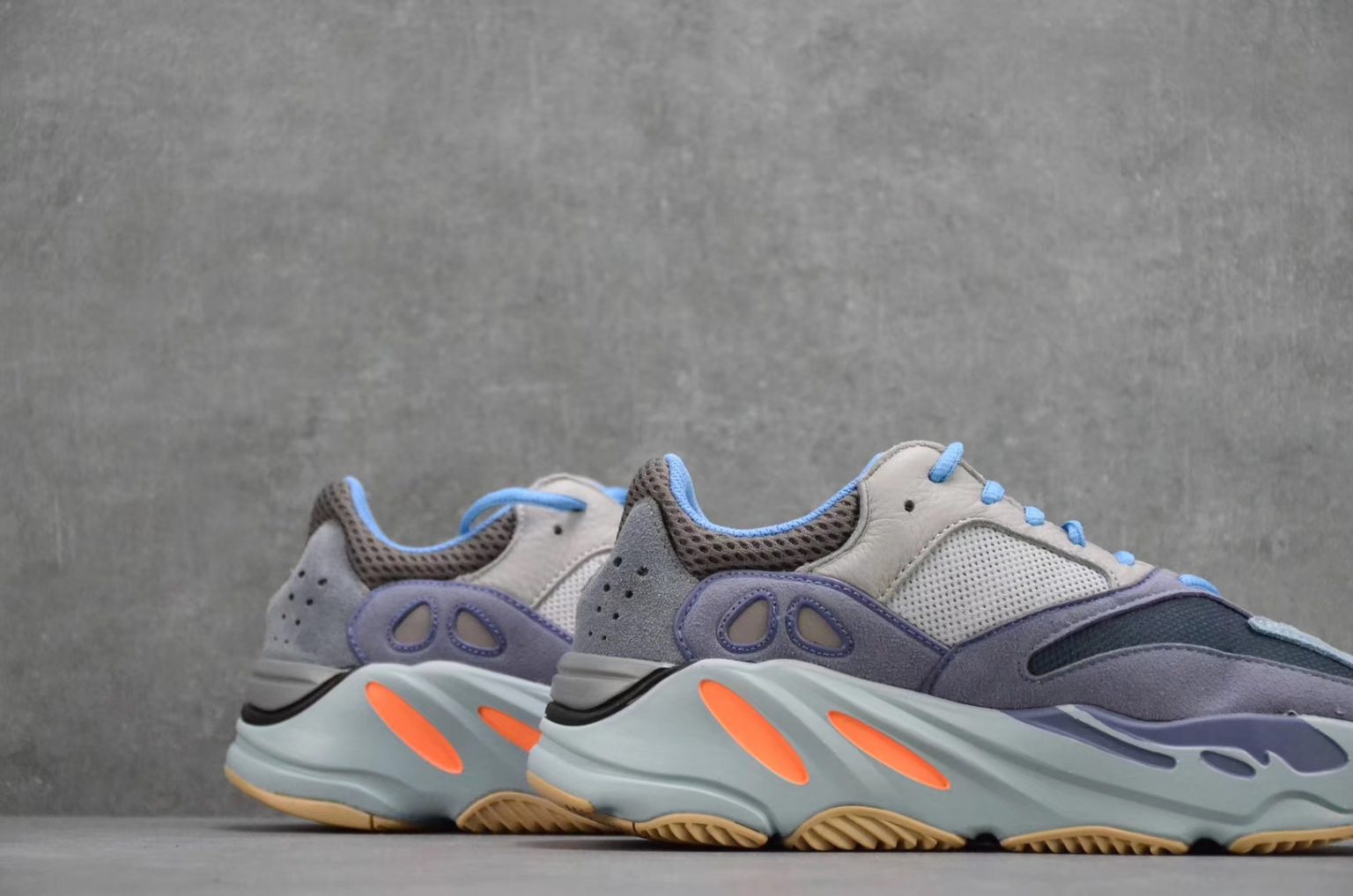 ADIDAS YEEZY 700 V3 Azael「Carbon Blue」 – RABBITKICKS