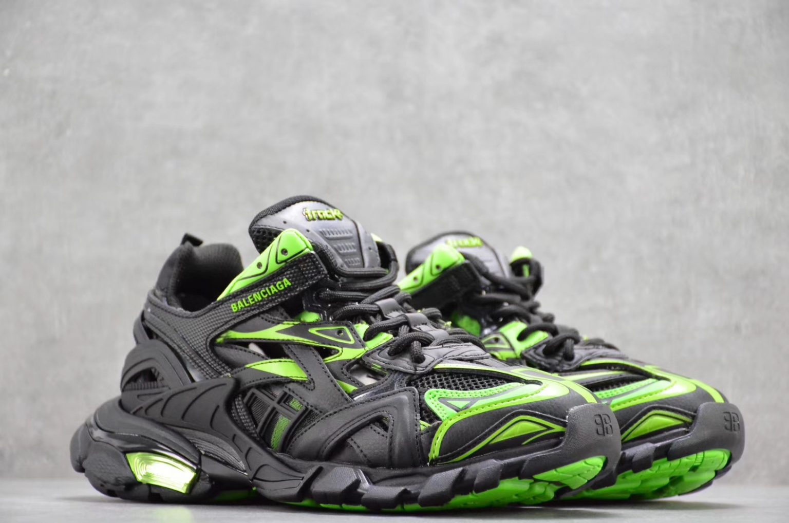 Balenciaga Track.2 Black Green – RABBITKICKS