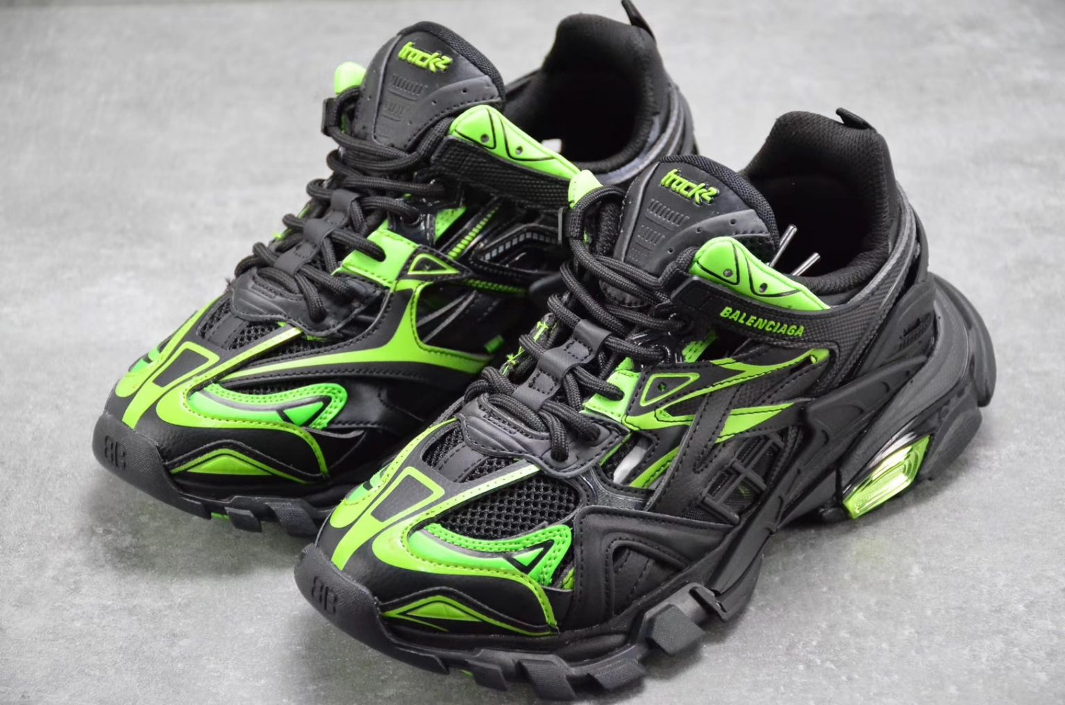 Balenciaga Track.2 Black Green – RABBITKICKS