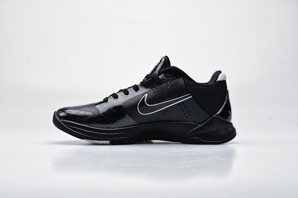 nike kobe 5 blackout