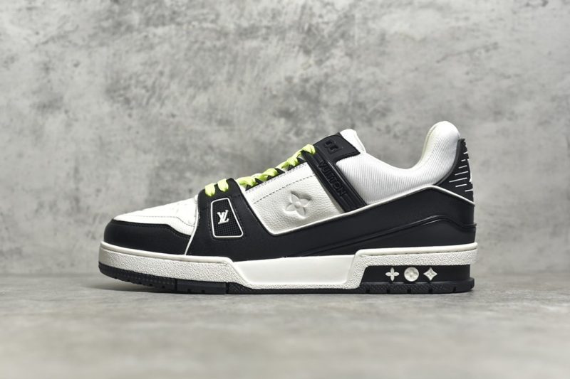Lv Trainer maxi Black and white detail display#trainer #Shoes #fyp #to