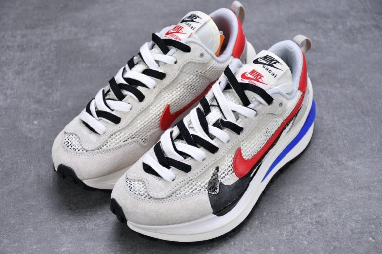 nike sacai vapor waffle royal fuchsia