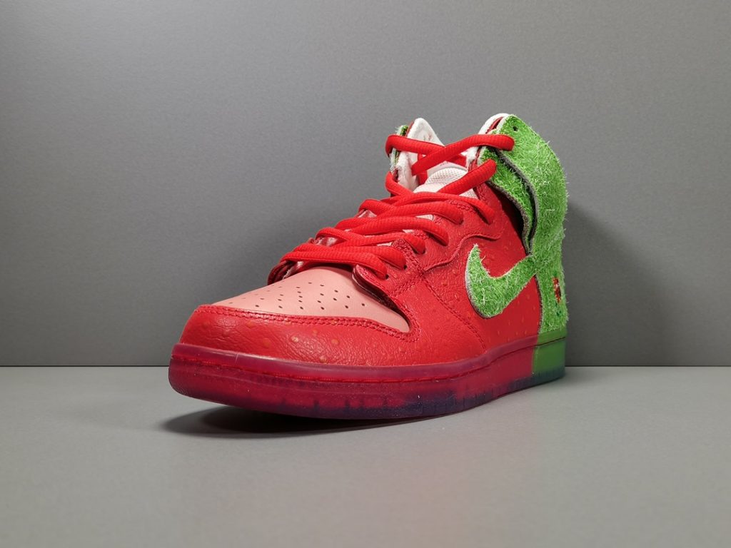nike sb dunk high strawberry cough stores