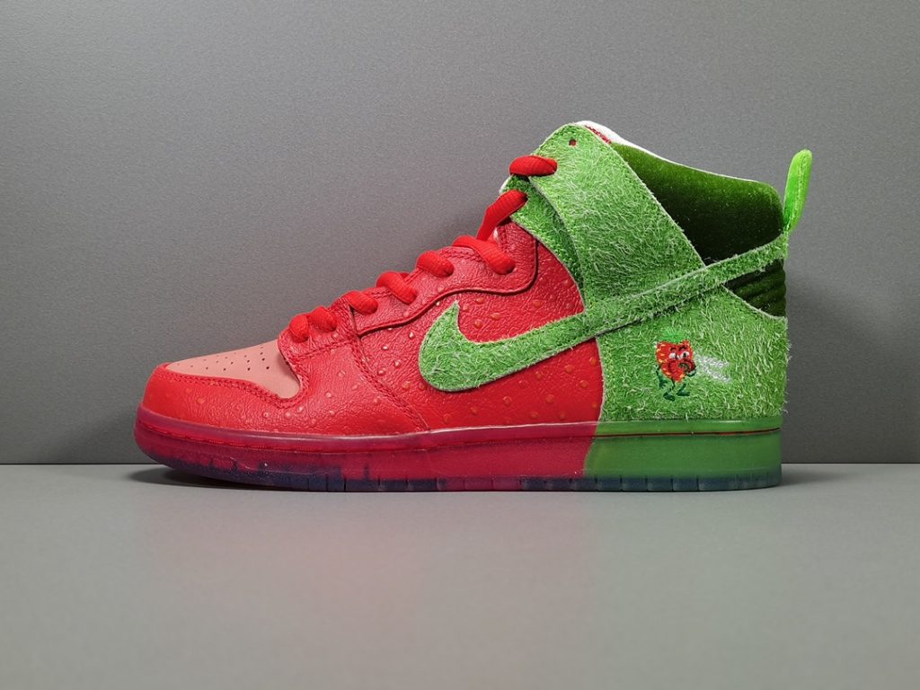 nike sb dunk high strawberry cough mens stores