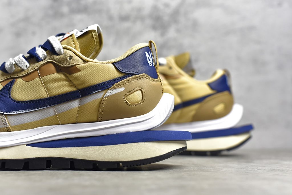 nike vaporwaffle sacai sesame blue void mens stores