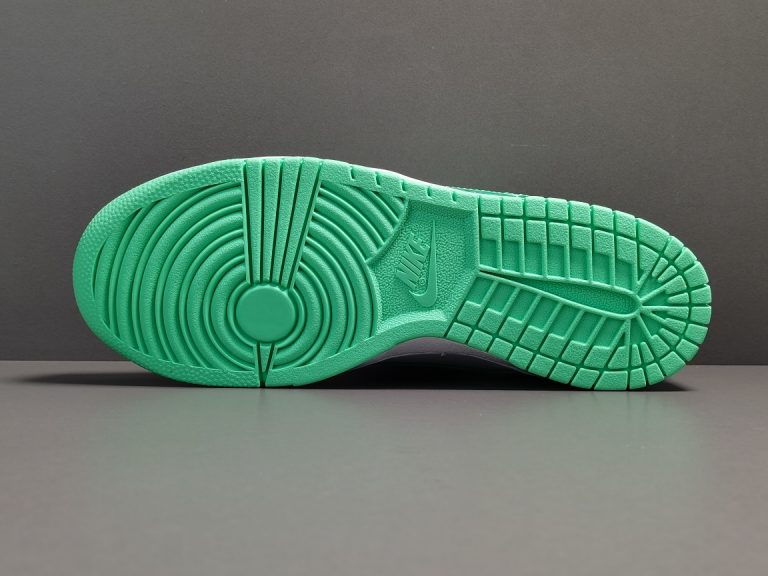 dunks neon green