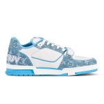 Louis Vuitton Trainer Sneaker In Blue